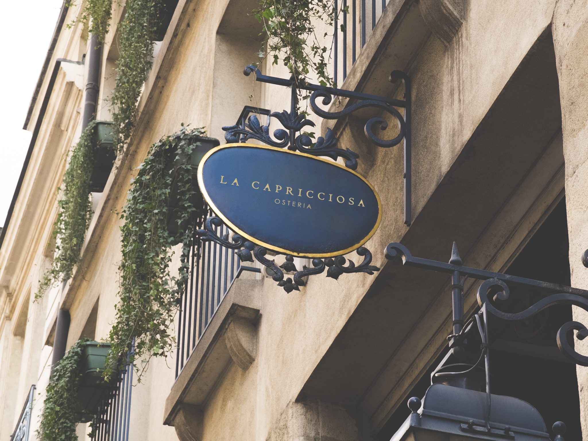 La Capricciosa-sign-italian-restaurant